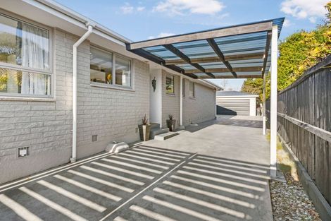 Photo of property in 8 Glen Place, Parklands, Christchurch, 8083