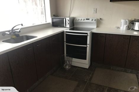 Photo of property in 12-12a Cecil Place, Cloverlea, Palmerston North, 4412