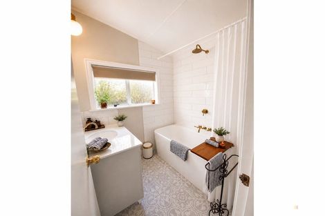 Photo of property in 260 Talbot Street, Geraldine, 7930