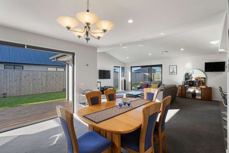 Photo of property in 33 Falcon Road, Rolleston, 7615