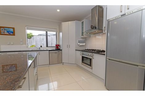 Photo of property in 88a San Marino Drive West, Henderson, Auckland, 0612