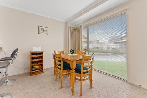 Photo of property in Rangeview Villas, 24/9 Fuller Close, Levin, 5510