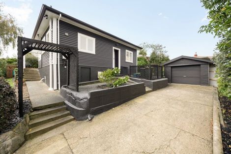 Photo of property in 24 Sutton Crescent, Hillcrest, Hamilton, 3216