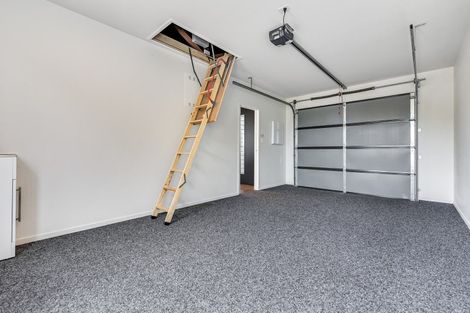 Photo of property in 103u2 Cambridge Road, Hillcrest, Hamilton, 3216