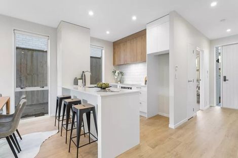 Photo of property in 6f Te Awapu Crescent, Takanini, 2112