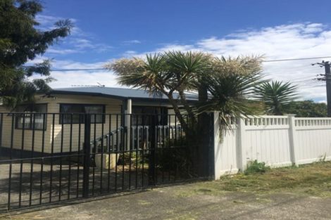 Photo of property in 66a Lynwood Road, New Lynn, Auckland, 0600