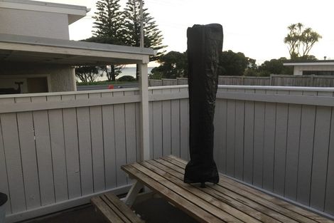 Photo of property in 62 Moana Road, Okitu, Gisborne, 4010