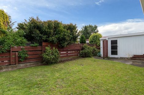Photo of property in 2/4 Linklater Avenue, Bellevue, Tauranga, 3110