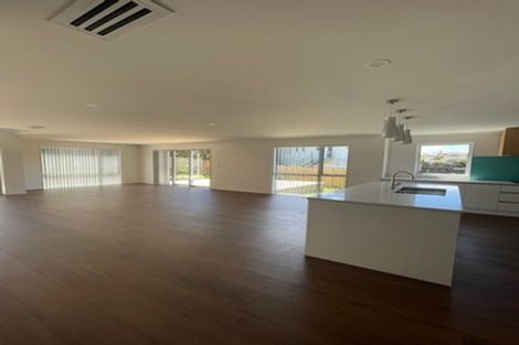 Photo of property in 30 Sorrel Crescent, Bucklands Beach, Auckland, 2012