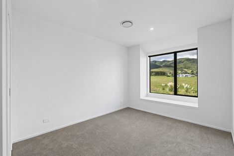 Photo of property in 1356a South Road, Kaitake, New Plymouth, 4374