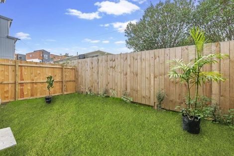 Photo of property in 7/205 Sunnynook Road, Wairau Valley, Auckland, 0627