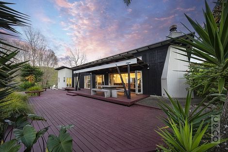 Photo of property in 8 Pineview Lane, Helensville, 0875