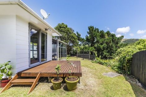 Photo of property in 24 John Witton Drive, Crofton Downs, Wellington, 6035
