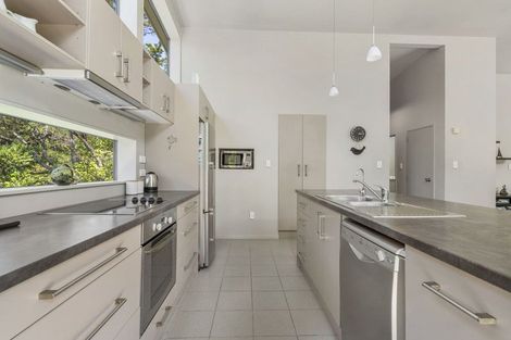 Photo of property in 10 Beach Street, Sandspit, Warkworth, 0982
