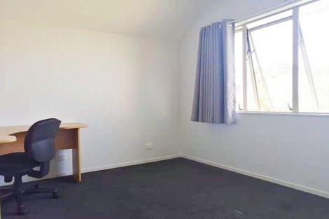 Photo of property in 1/111 Seaview Road, Glenfield, Auckland, 0629