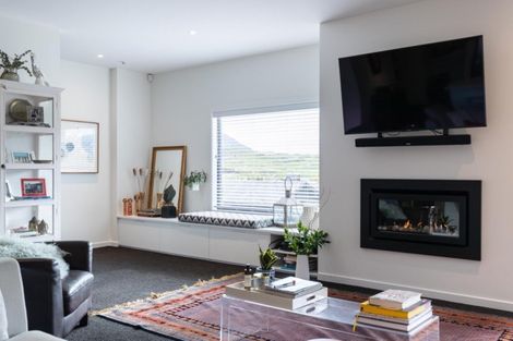Photo of property in 27 Rannoch Drive, Jacks Point, Queenstown, 9371