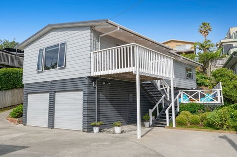 Photo of property in 7 William Bayes Place, Red Beach, 0932