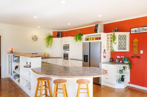 Photo of property in Thyme Out Estate, 800 Halcombe Road, Halcombe, Feilding, 4775