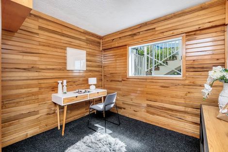 Photo of property in 1/135 Glamorgan Drive, Torbay, Auckland, 0630