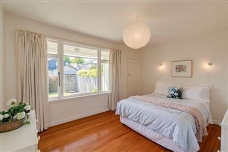 Photo of property in 16 Holly Road, St Albans, Christchurch, 8014
