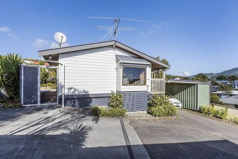Photo of property in 16 Apple Terrace, Ranui, Porirua, 5024