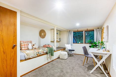 Photo of property in 49 Bayview Road, Paremata, Porirua, 5024