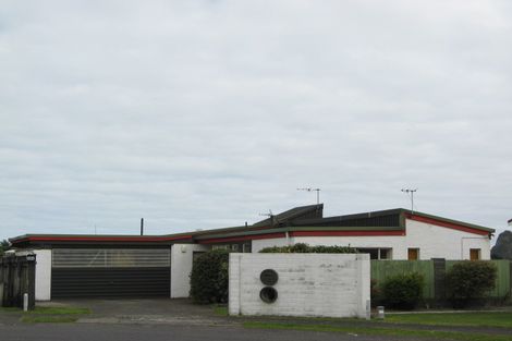 Photo of property in 12a Carver Place, Lynmouth, New Plymouth, 4310