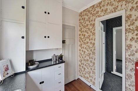 Photo of property in 23 Ross Street, Marton, 4710