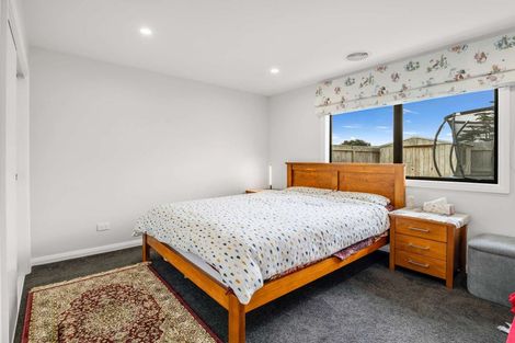 Photo of property in 44 Freedom Drive, Kelvin Grove, Palmerston North, 4414