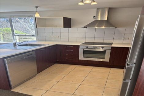 Photo of property in 5 Dransfield Street, Vogeltown, Wellington, 6021