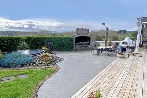 Photo of property in 956 Oneriri Road, Kaiwaka, 0573