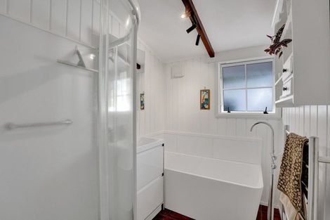 Photo of property in 5 Prudence Place, Oakura, 4314