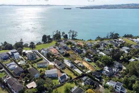 Photo of property in 75 Marine Parade, Mellons Bay, Auckland, 2014