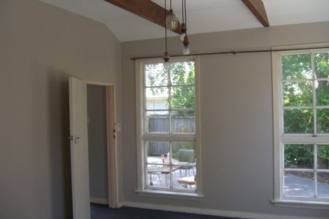 Photo of property in 106 Maidstone Road, Ilam, Christchurch, 8041
