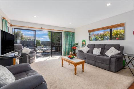 Photo of property in 20 The Masthead, Whitby, Porirua, 5024