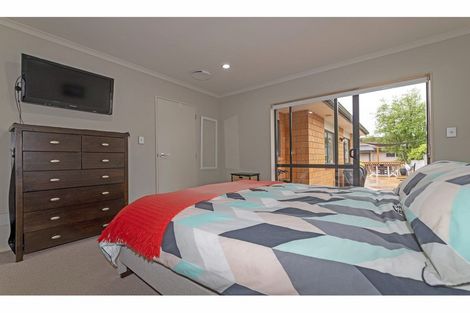 Photo of property in 88a San Marino Drive West, Henderson, Auckland, 0612