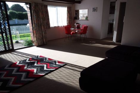 Photo of property in 16 Berwick Place, Mount Maunganui, 3116