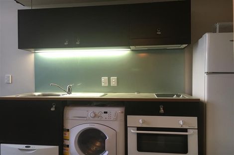 Photo of property in Urbane Apartments, 44/29 Webb Street, Mount Cook, Wellington, 6011