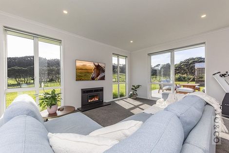 Photo of property in 1293 Old North Road, Helensville, 0875