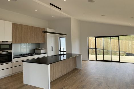 Photo of property in 40 Taikura Avenue, Red Beach, 0932