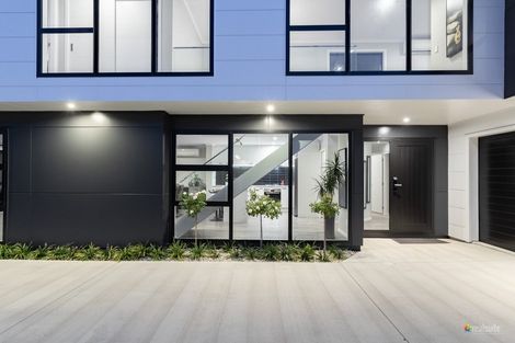 Photo of property in 24a Birdwood Road, Waterloo, Lower Hutt, 5011