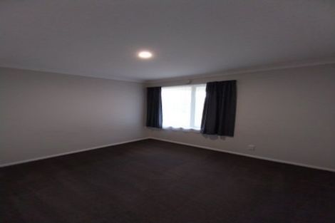 Photo of property in 57 Bluebird Crescent, Unsworth Heights, Auckland, 0632