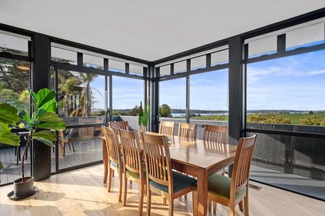 Photo of property in 181 Vaughans Road, Okura, Auckland, 0792