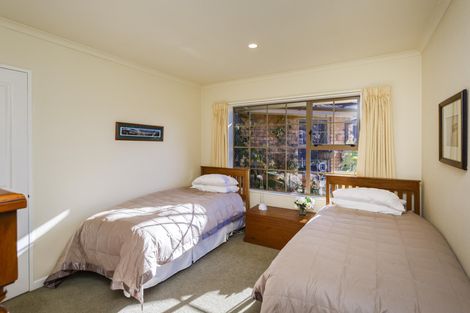 Photo of property in 1 The Oaks, Awapuni, Palmerston North, 4412