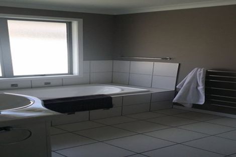 Photo of property in 21 Jasmine Place, Cambridge, 3434