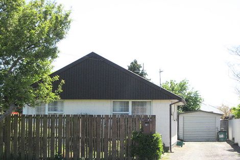 Photo of property in 61 Farquhars Road, Redwood, Christchurch, 8051