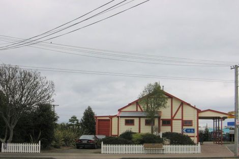 Photo of property in 104 Main Street, Foxton, 4814