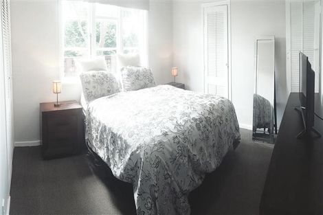 Photo of property in 98 Glenpark Avenue, Frankleigh Park, New Plymouth, 4310