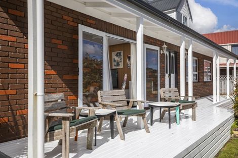 Photo of property in 10 Elder Grove, Whalers Gate, New Plymouth, 4310