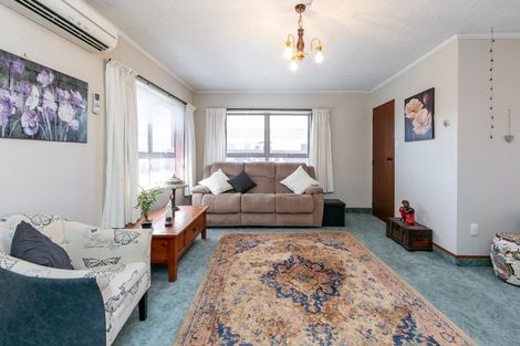 Photo of property in 2/14 Avondale Road, Taradale, Napier, 4112